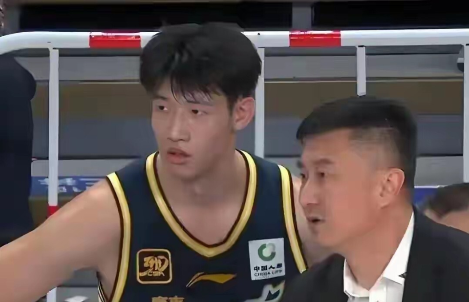 和比赛经验, 职业篮球的, 强的即战力 和比赛经验, 职业篮球的, 强的即战力